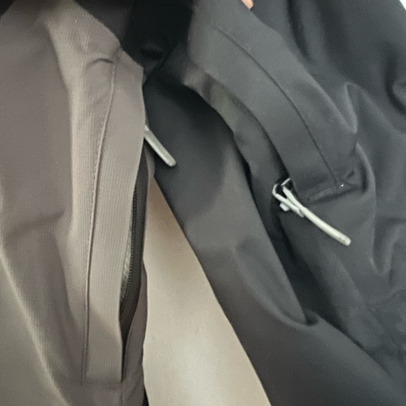 Helly Hanson Ski/Snow Jacket EUC - Picture 5 of 14